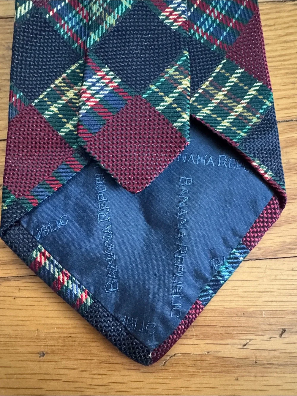 Banana Republic Plaid Tie in Burgundy, Green & Navy